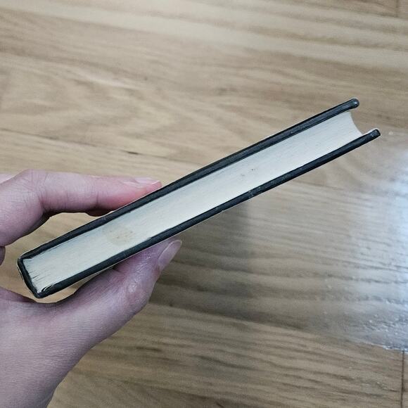 The Ship Who Sang by Anne McCaffrey ~ Hardcover ~ 1969 Edition ~ 0345334310 - Picture 7 of 12